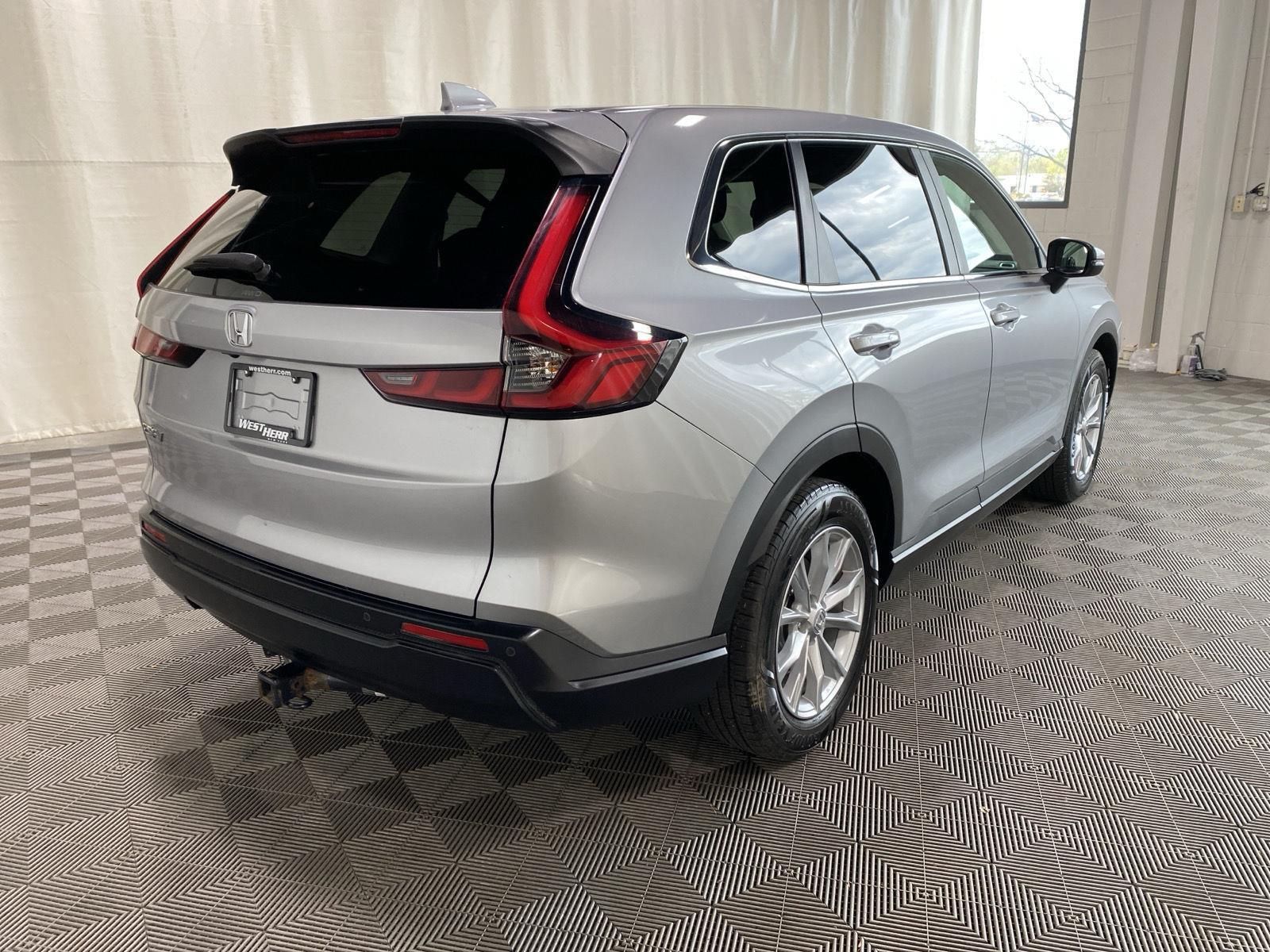 Used 2023 Lunar Silver Metallic Honda EX-L image 7