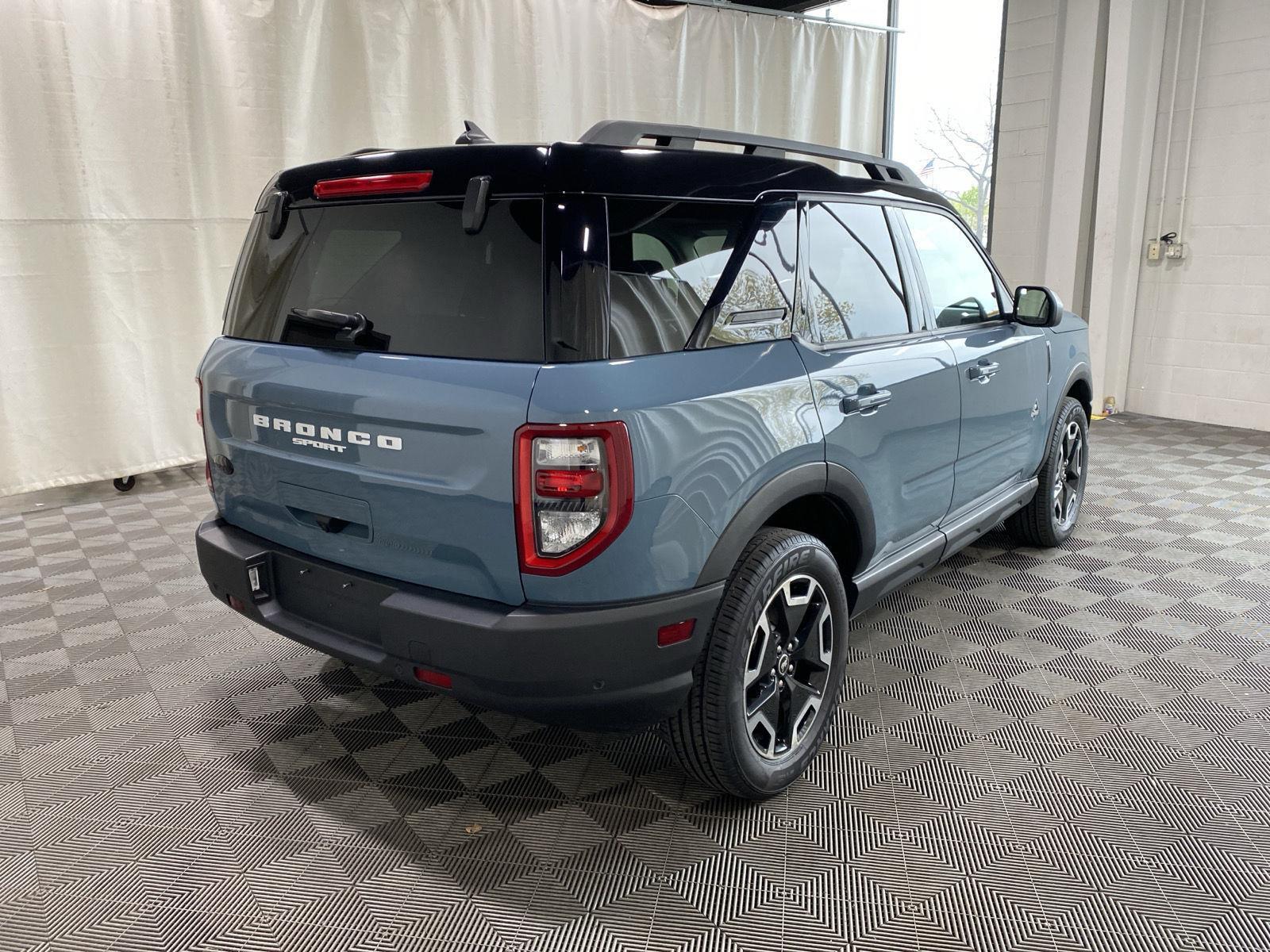 Used 2022 Area 51 Ford Outer Banks image 7
