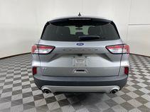 Used 2022 Iconic Silver Ford SE image 10