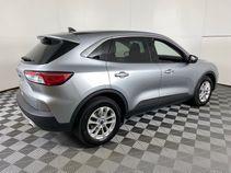 Used 2022 Iconic Silver Ford SE image 11