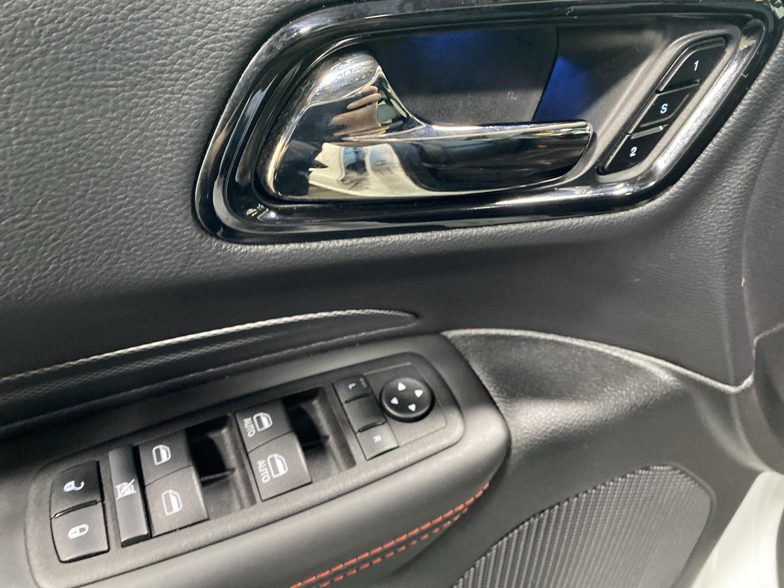 Used 2025 White Knuckle Dodge R/T image 18