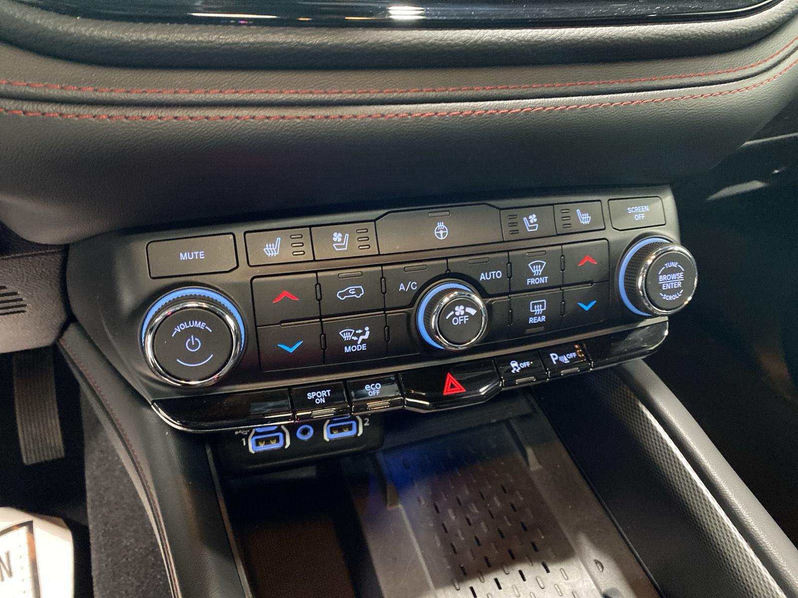 Used 2025 White Knuckle Dodge R/T image 30