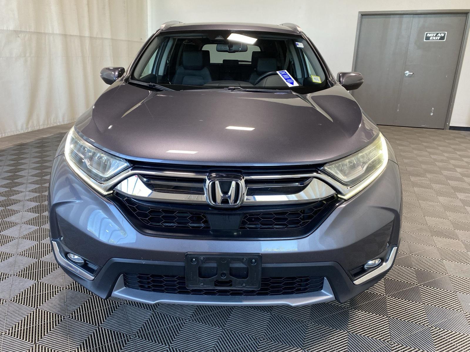 Used 2019 Modern Steel Metallic Honda Touring image 3