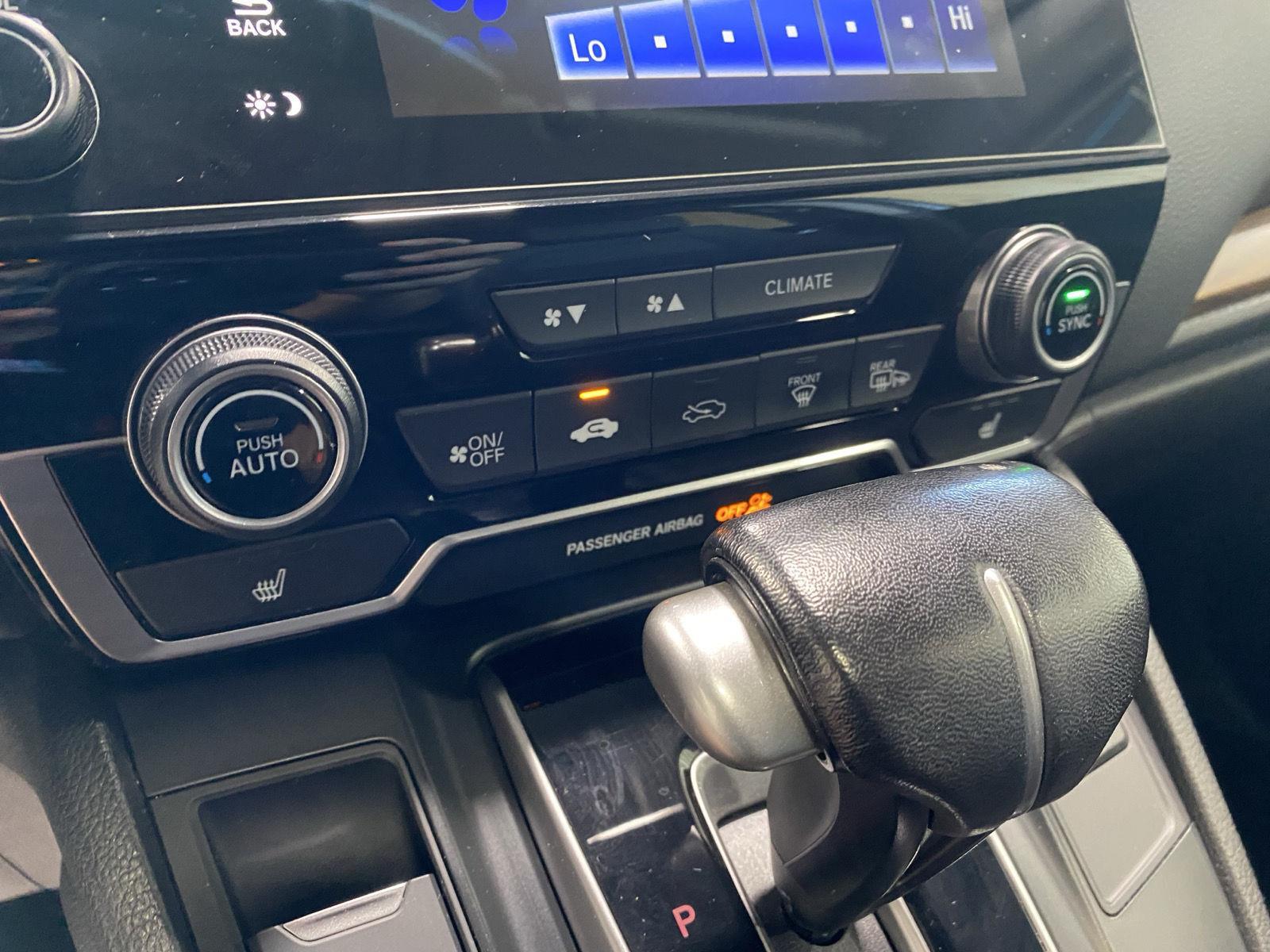 Used 2019 Modern Steel Metallic Honda Touring image 30