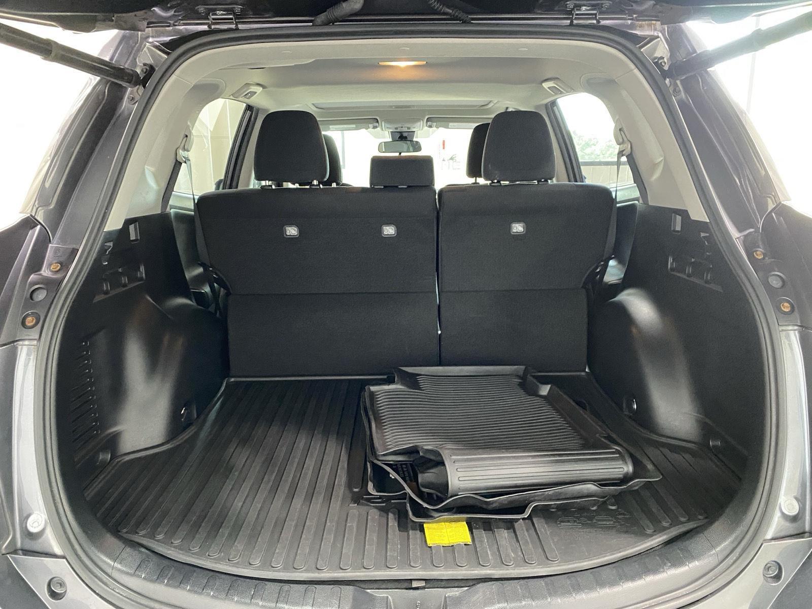 Used 2018 Magnetic Gray Metallic Toyota XLE image 13