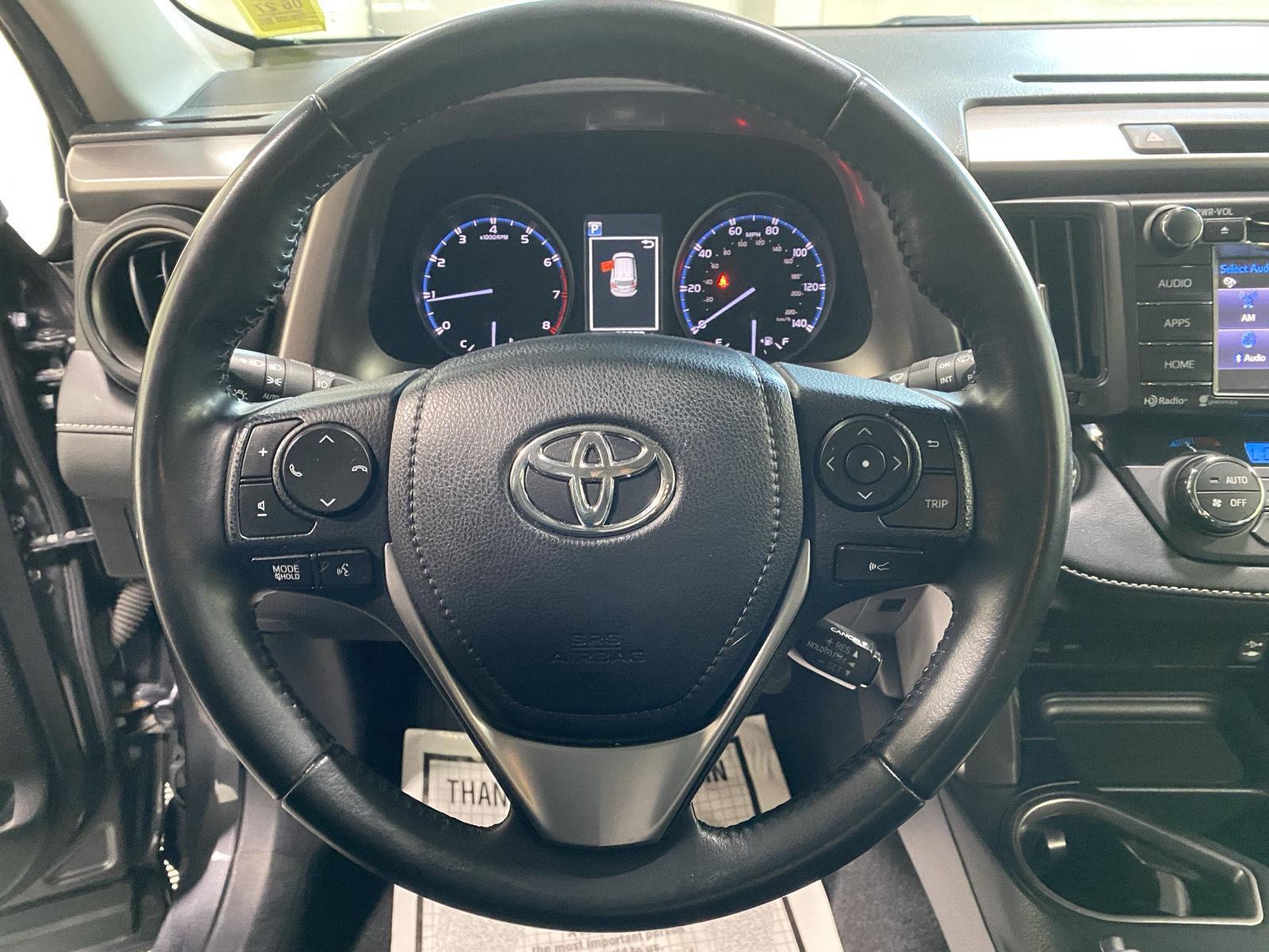 Used 2018 Magnetic Gray Metallic Toyota XLE image 21