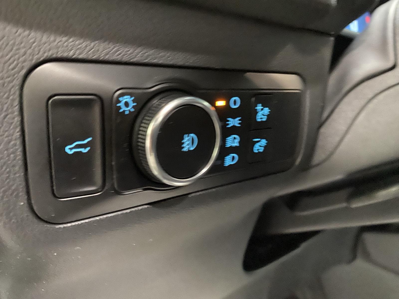 Used 2023 Agate Black Ford ST-Line Select image 19