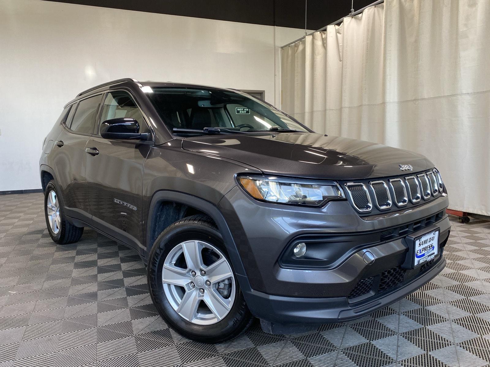  2022 Jeep Compass Latitude 4WD   