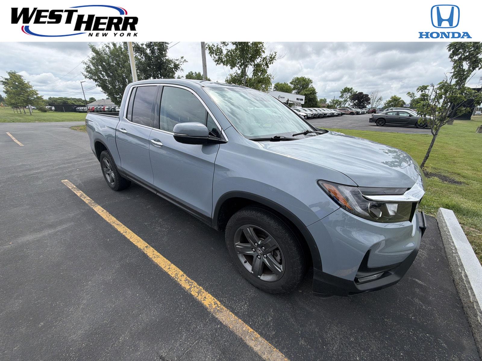 Sonic Gray Pearl 2023 Honda Ridgeline Pickup Truck All-Wheel Drive Automatic