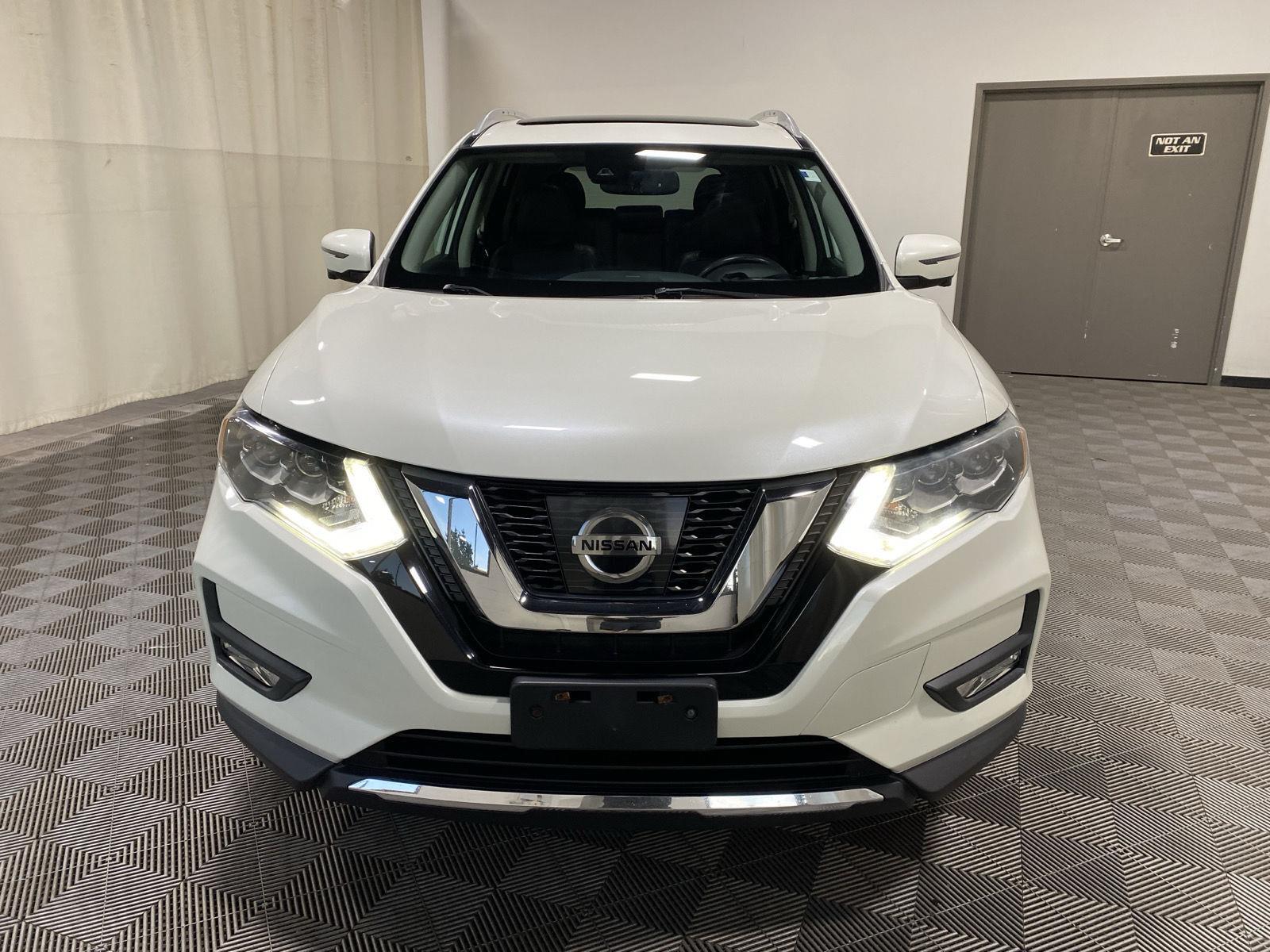 Used 2017 Pearl White Nissan SL image 2