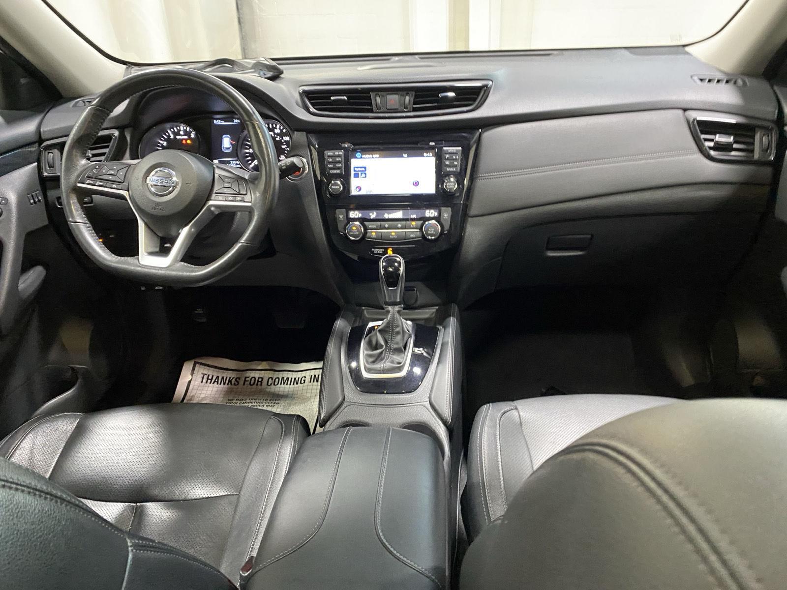 Used 2017 Pearl White Nissan SL image 13