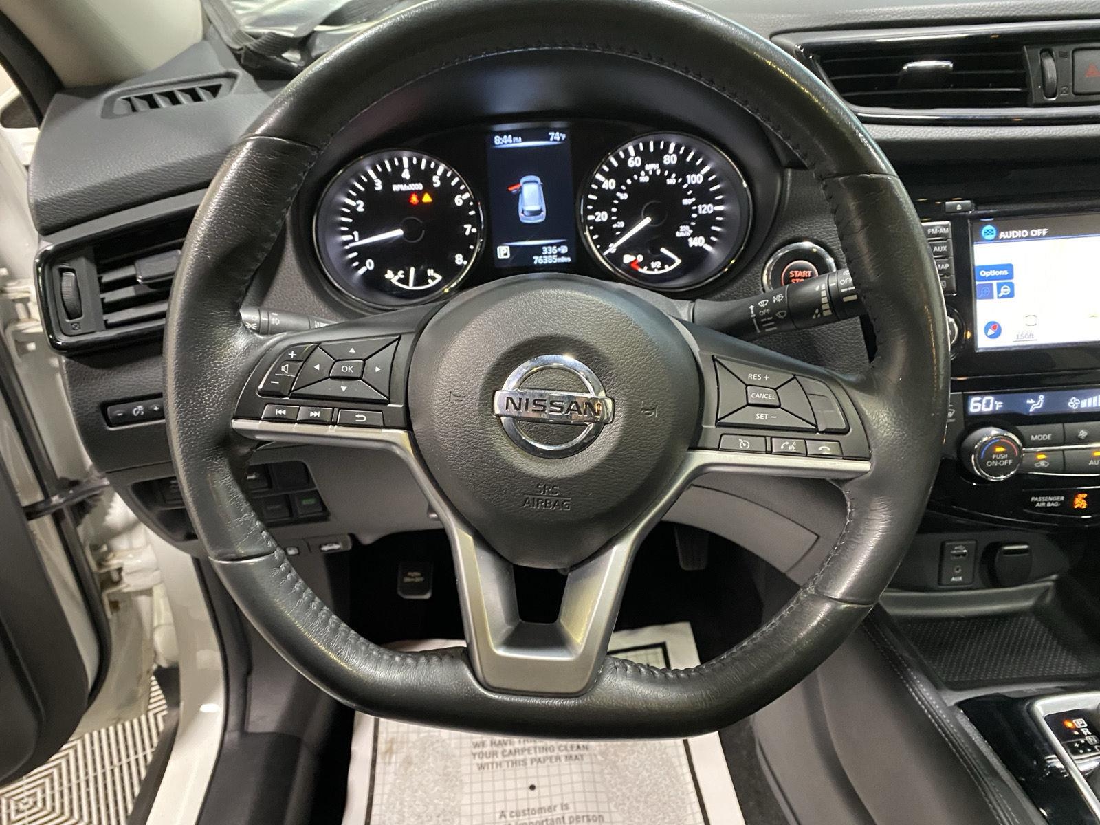 Used 2017 Pearl White Nissan SL image 22