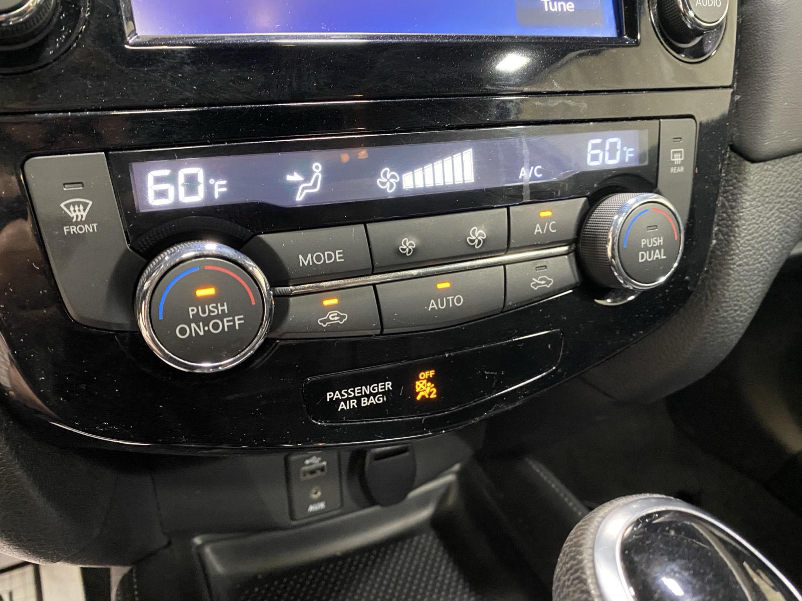 Used 2017 Pearl White Nissan SL image 28