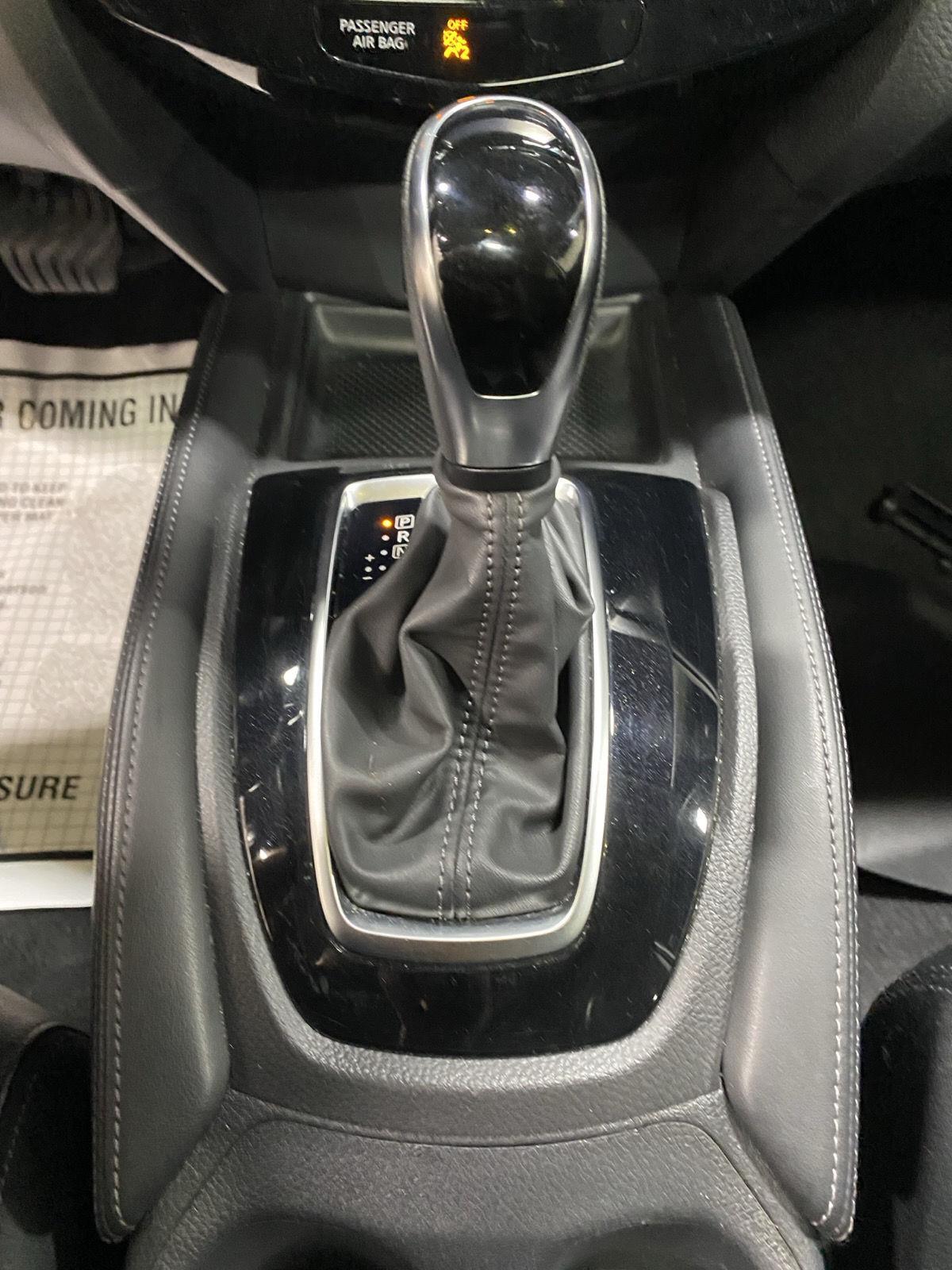 Used 2017 Pearl White Nissan SL image 29