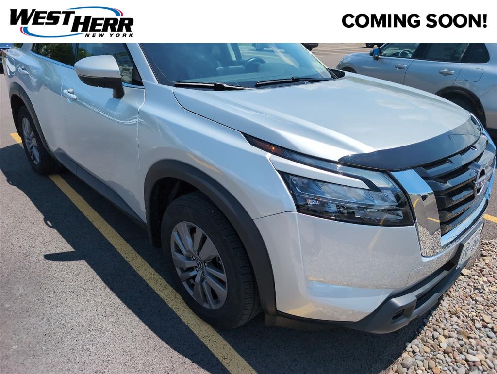Brilliant Silver Metallic 2024 Nissan Pathfinder SUV / Crossover All-Wheel Drive Automatic