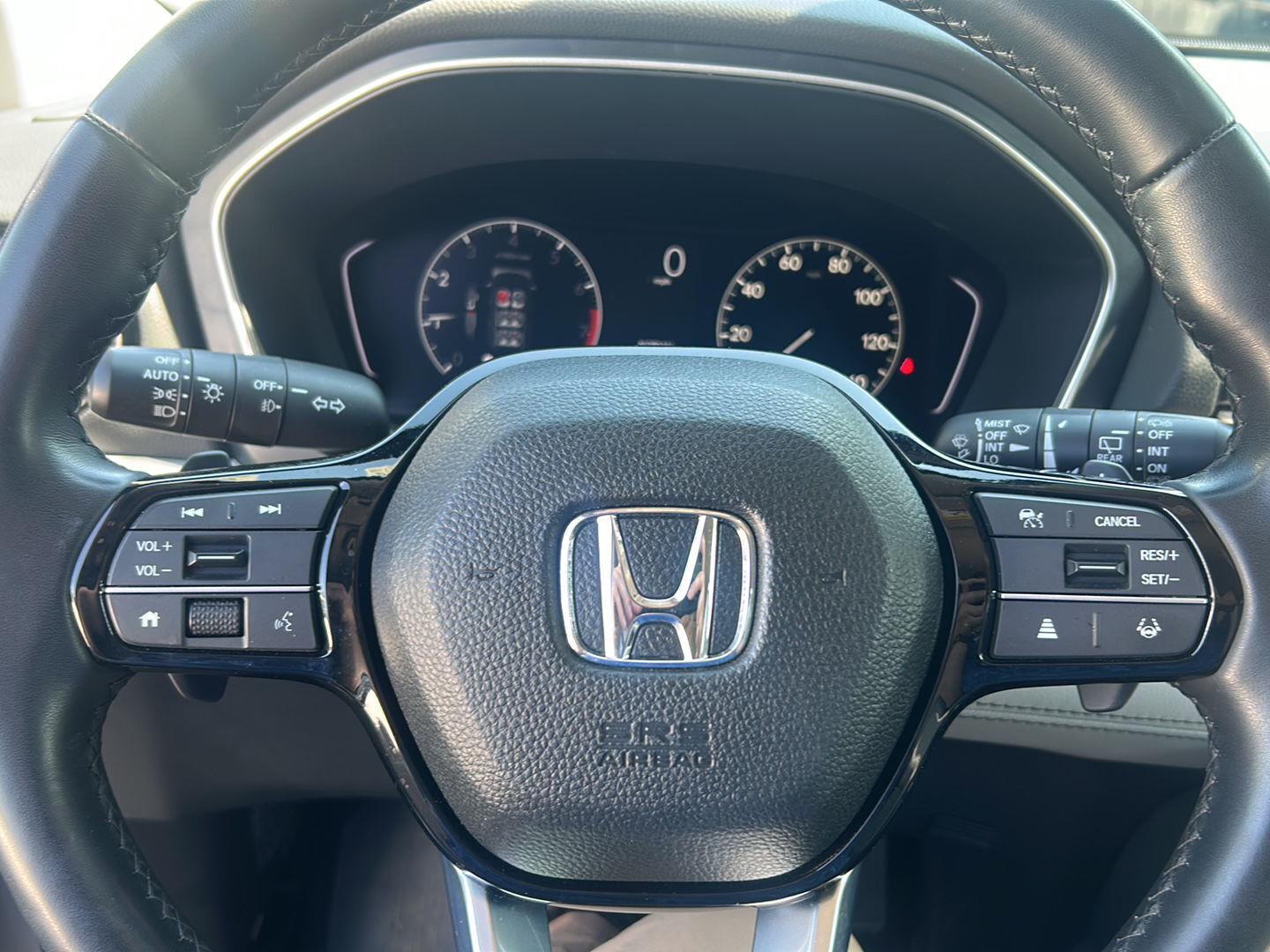 Used 2024 Lunar Silver Metallic Honda Touring image 20