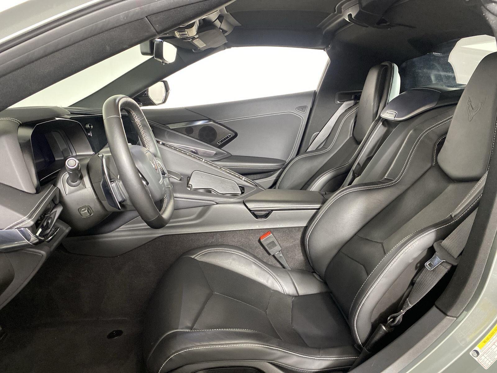 Used 2023 Hypersonic Gray Metallic Chevrolet 2LT image 5