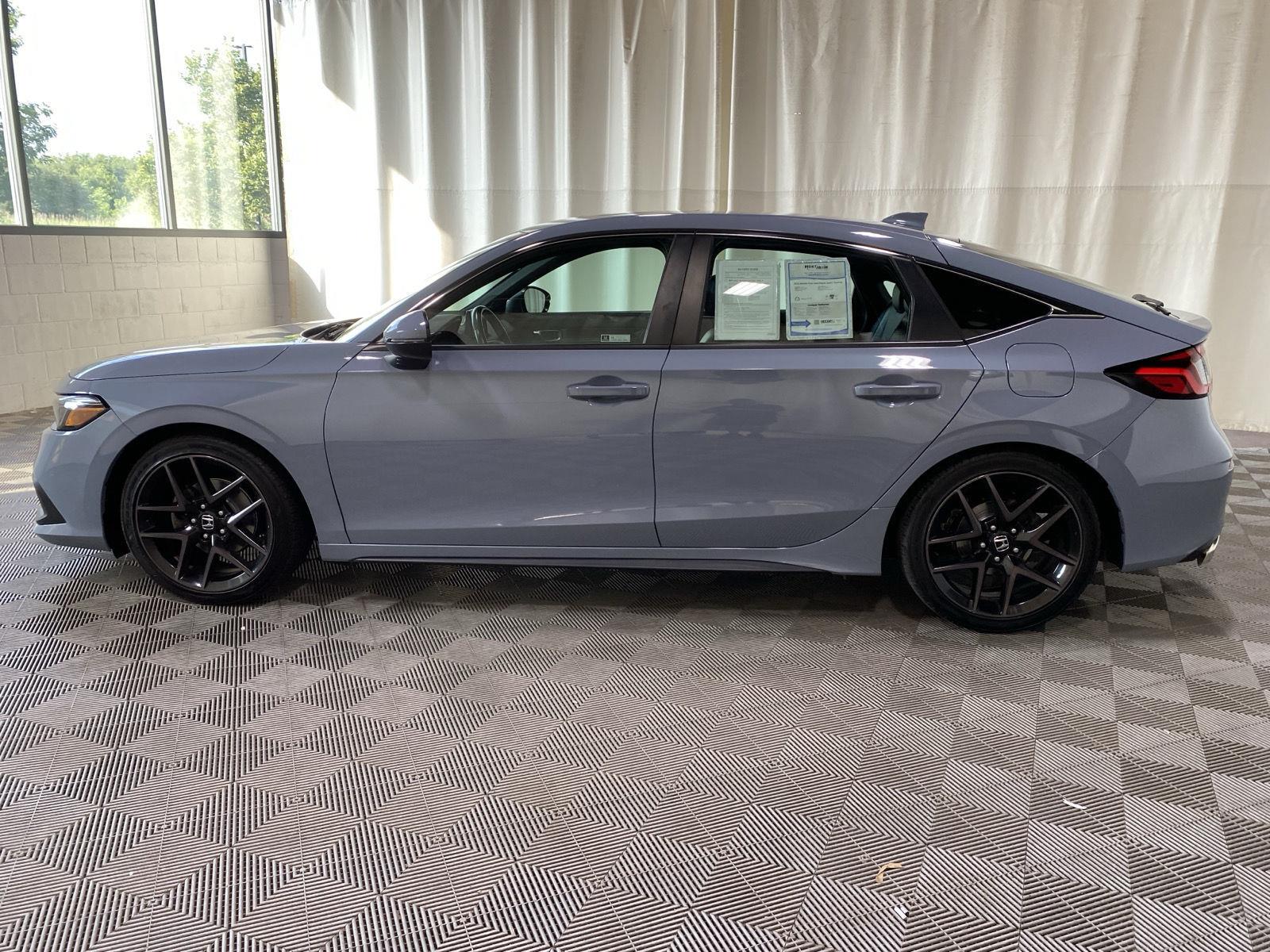 Certified Used 2023 Sonic Gray Pearl Honda Sport Touring image 4