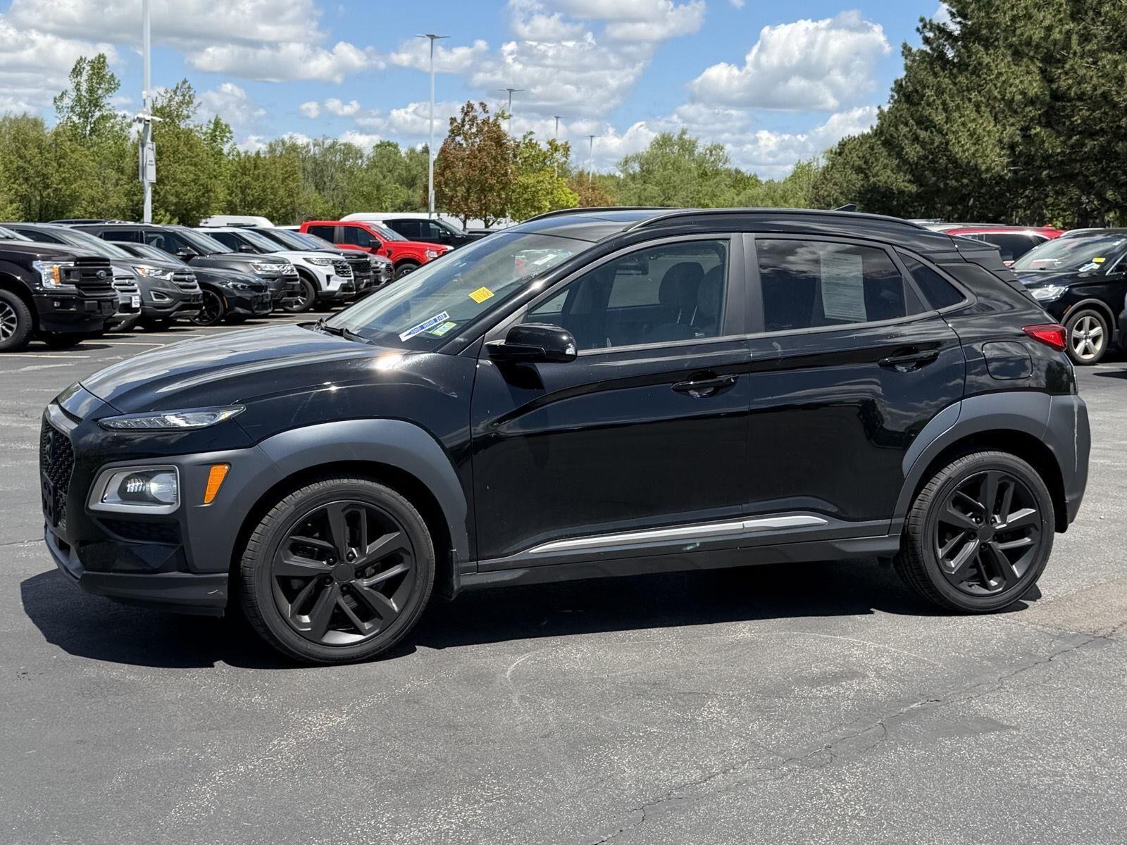 Used 2019 Ultra Black Pearl Hyundai Ultimate image 2