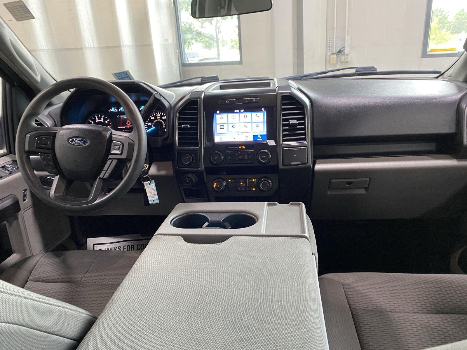 Used 2019 Oxford White Ford XLT image 13