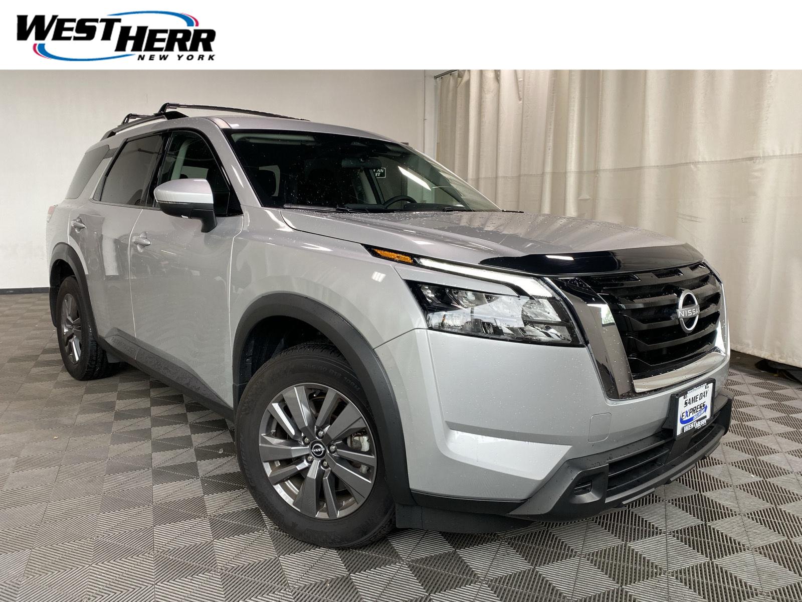 Brilliant Silver Metallic 2024 Nissan Pathfinder SUV / Crossover All-Wheel Drive Automatic