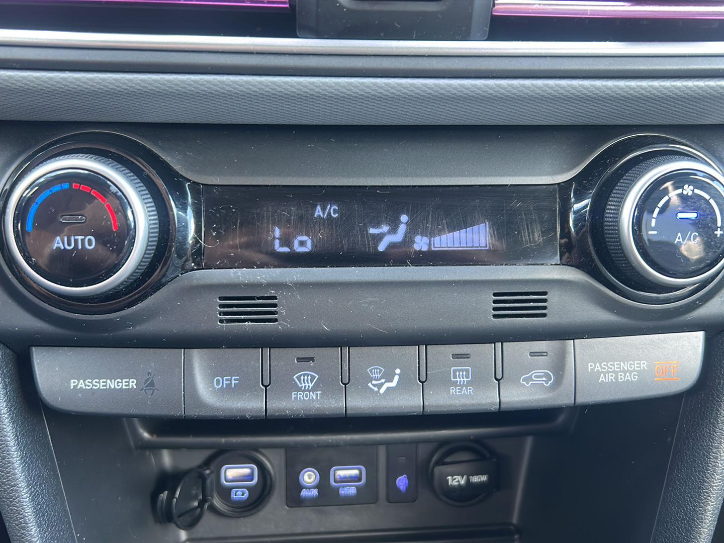 Used 2019 Ultra Black Pearl Hyundai Ultimate image 9