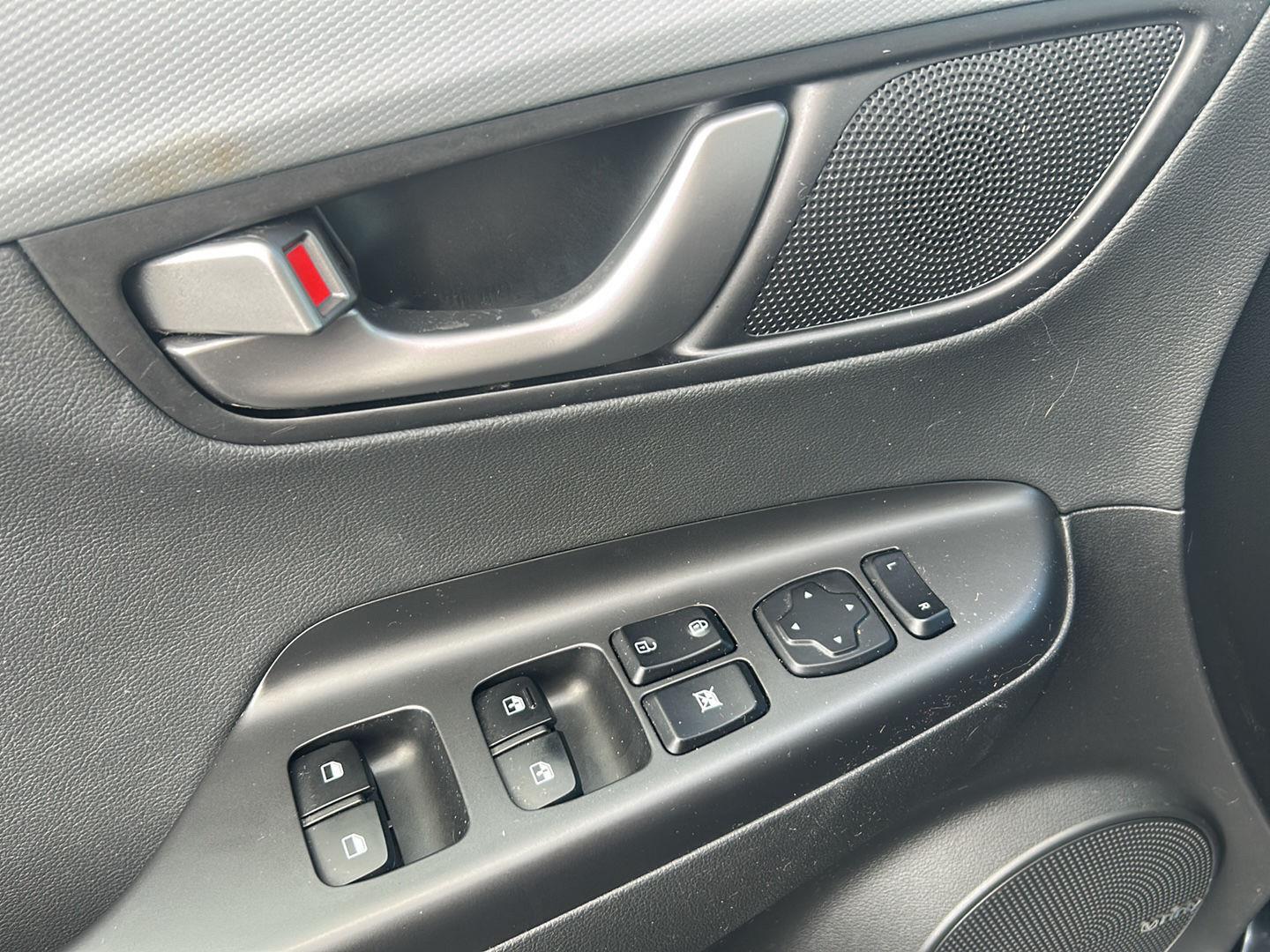 Used 2019 Ultra Black Pearl Hyundai Ultimate image 17