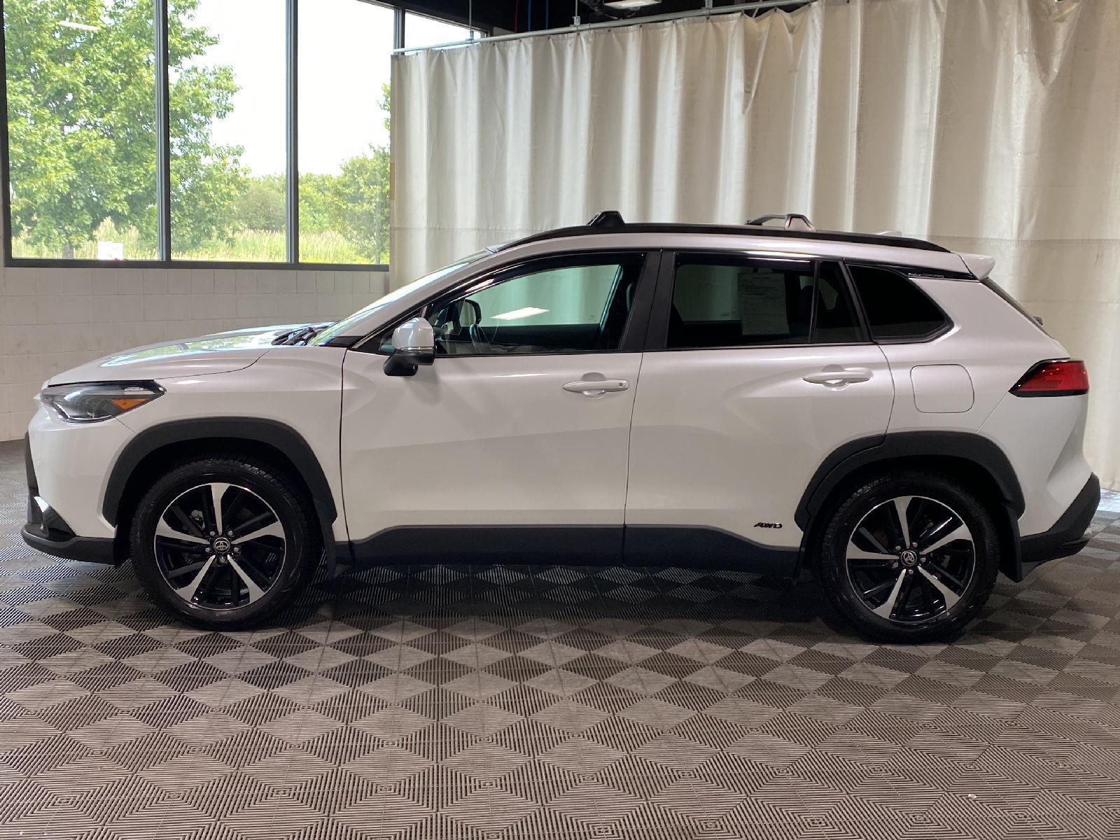 Used 2024 Wind Chill Pearl Toyota XSE image 6