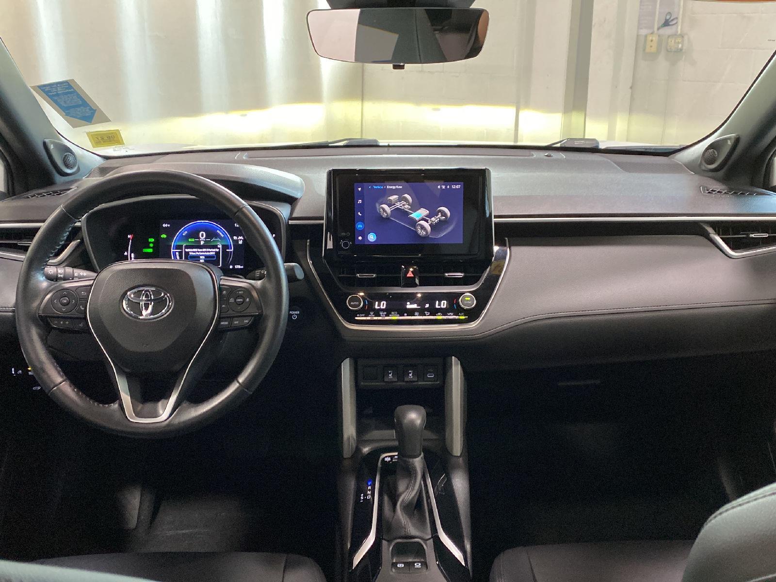 Used 2024 Wind Chill Pearl Toyota XSE image 20