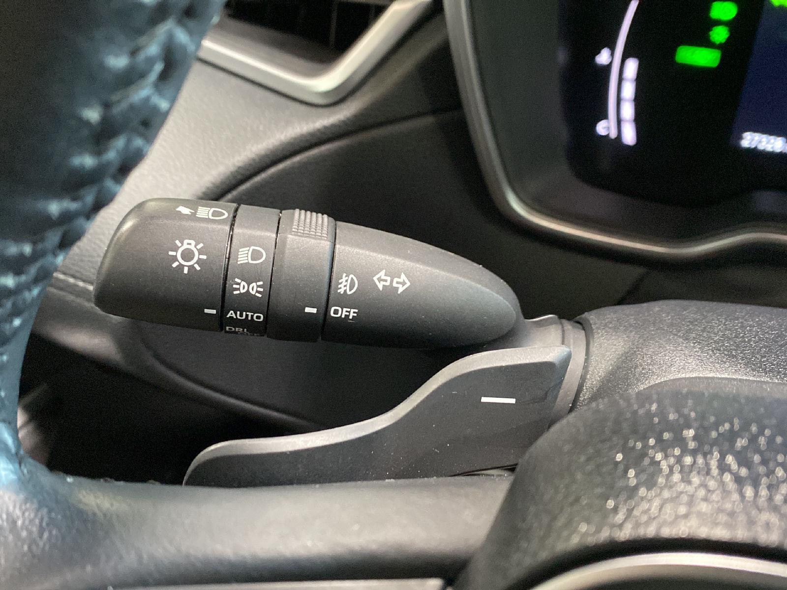 Used 2024 Wind Chill Pearl Toyota XSE image 31