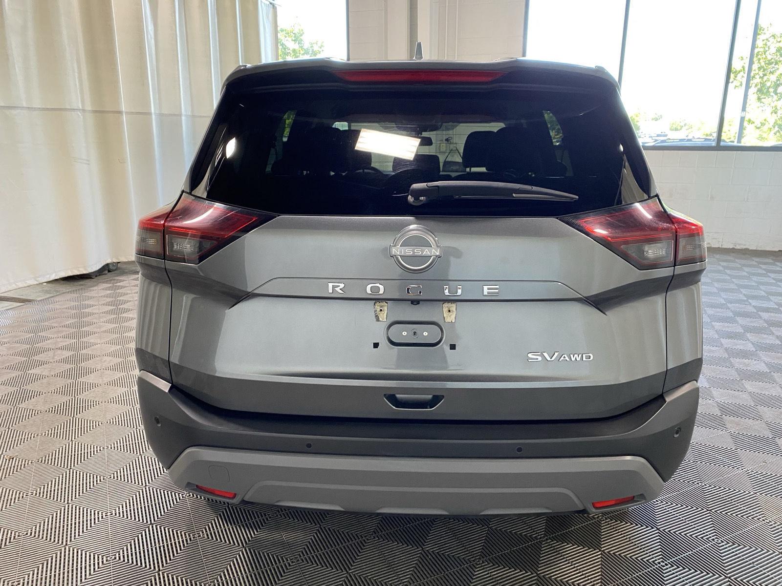 Used 2023 Gun Metallic Nissan SV image 7