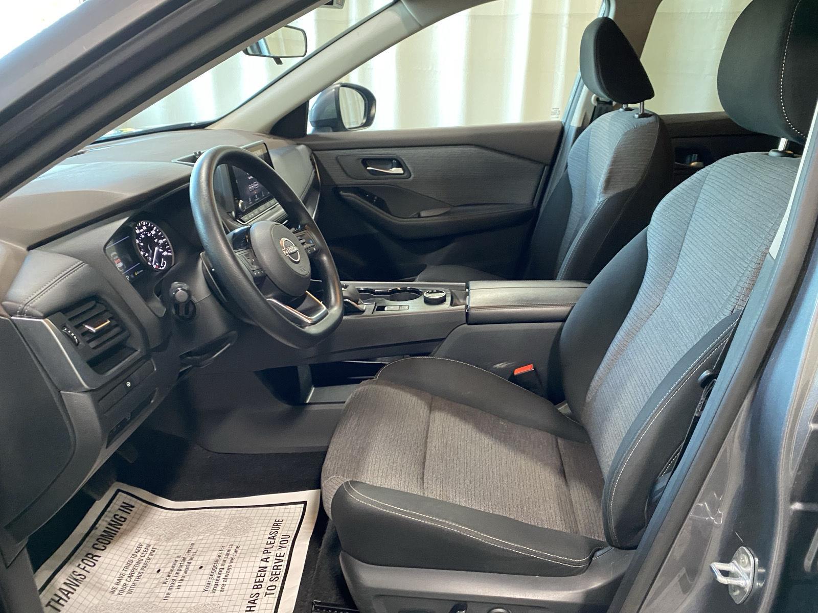 Used 2023 Gun Metallic Nissan SV image 18