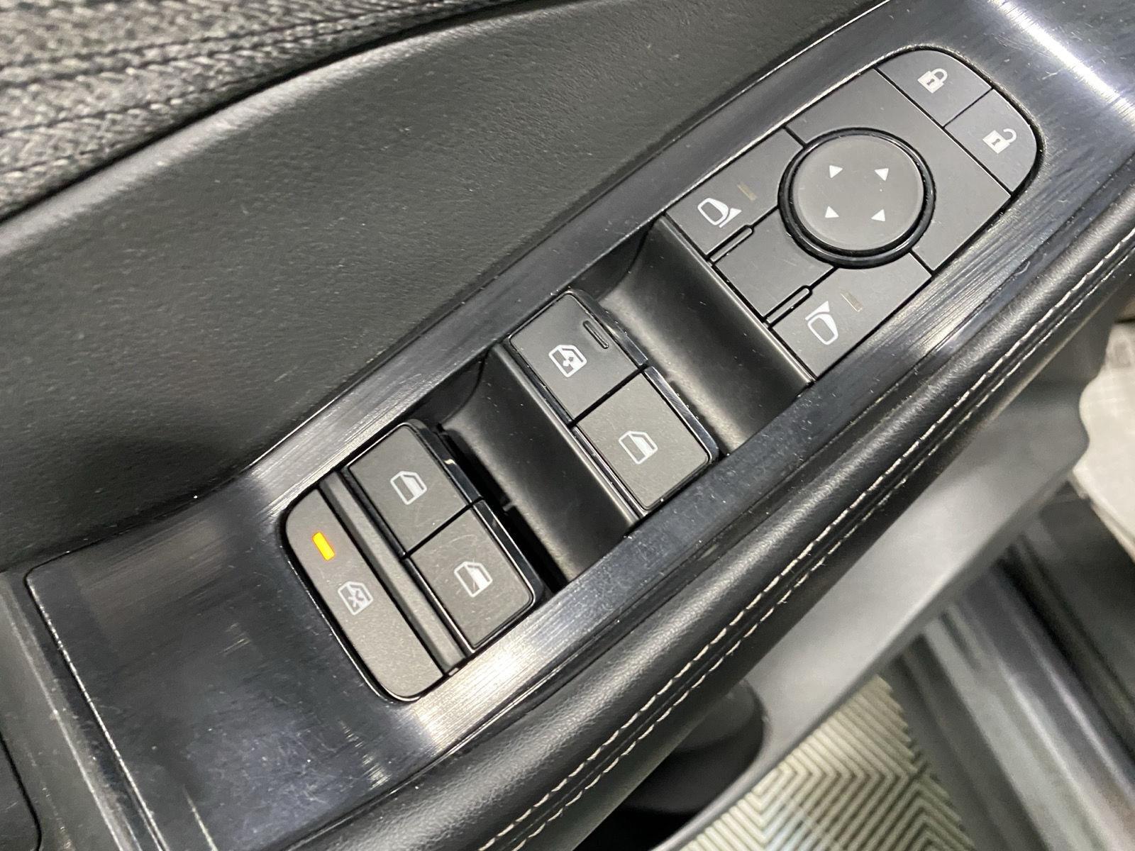 Used 2023 Gun Metallic Nissan SV image 19