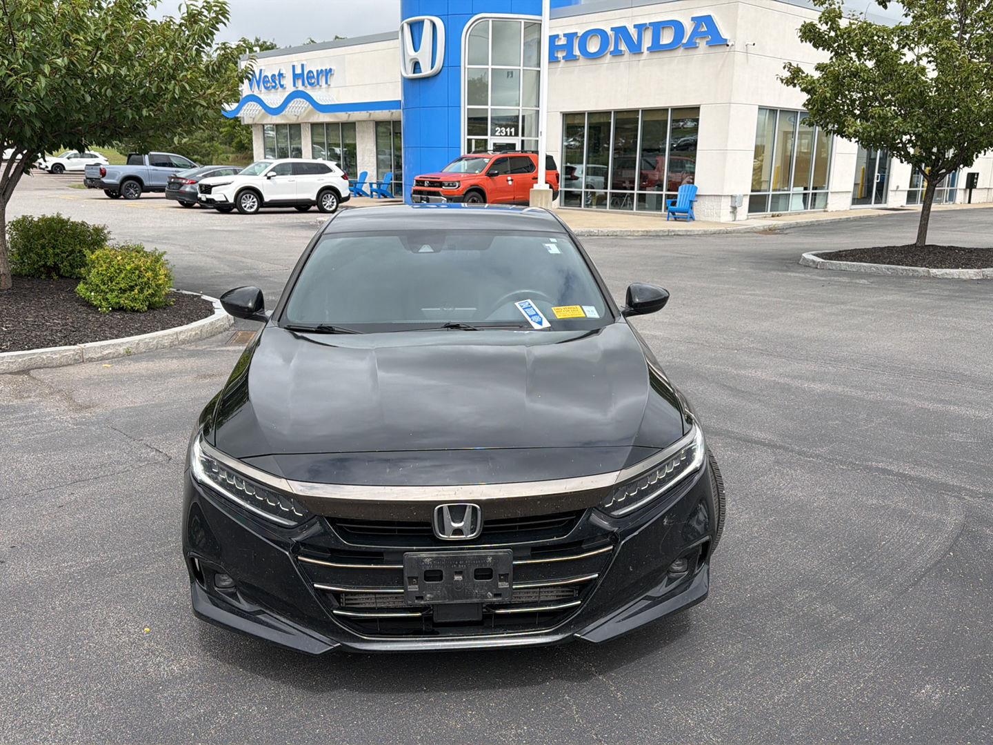 Used 2022 Crystal Black Pearl Honda Sport image 2