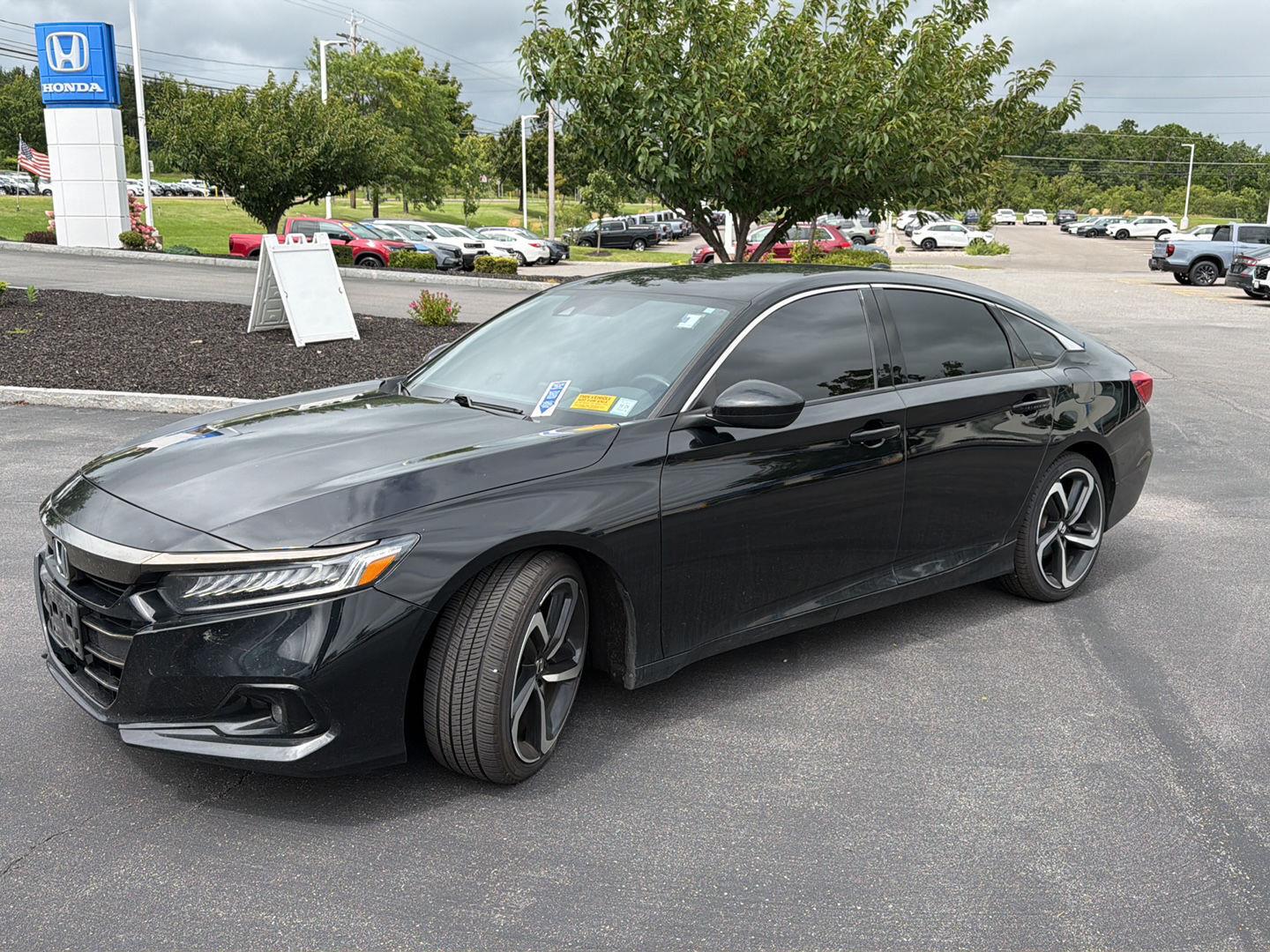 Used 2022 Crystal Black Pearl Honda Sport image 3