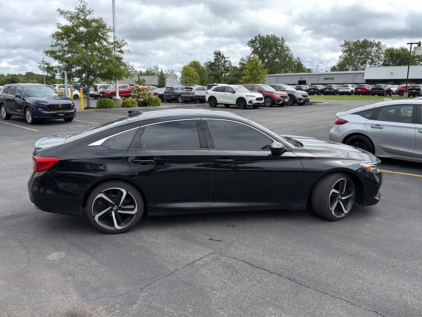Used 2022 Crystal Black Pearl Honda Sport image 8