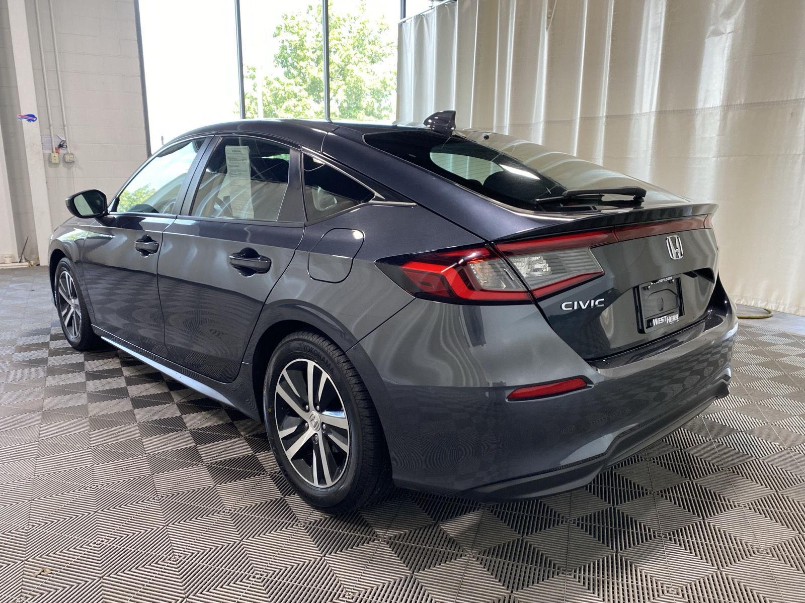 Certified Used 2024 Meteorite Gray Metallic Honda LX image 5