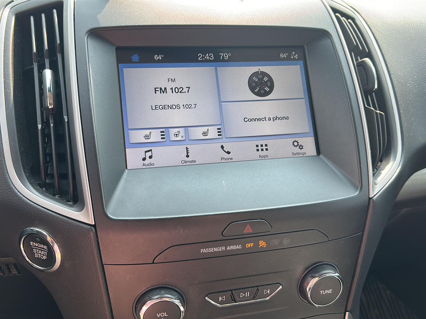 Used 2019 White Platinum Metallic Tri-Coat Ford SEL image 11