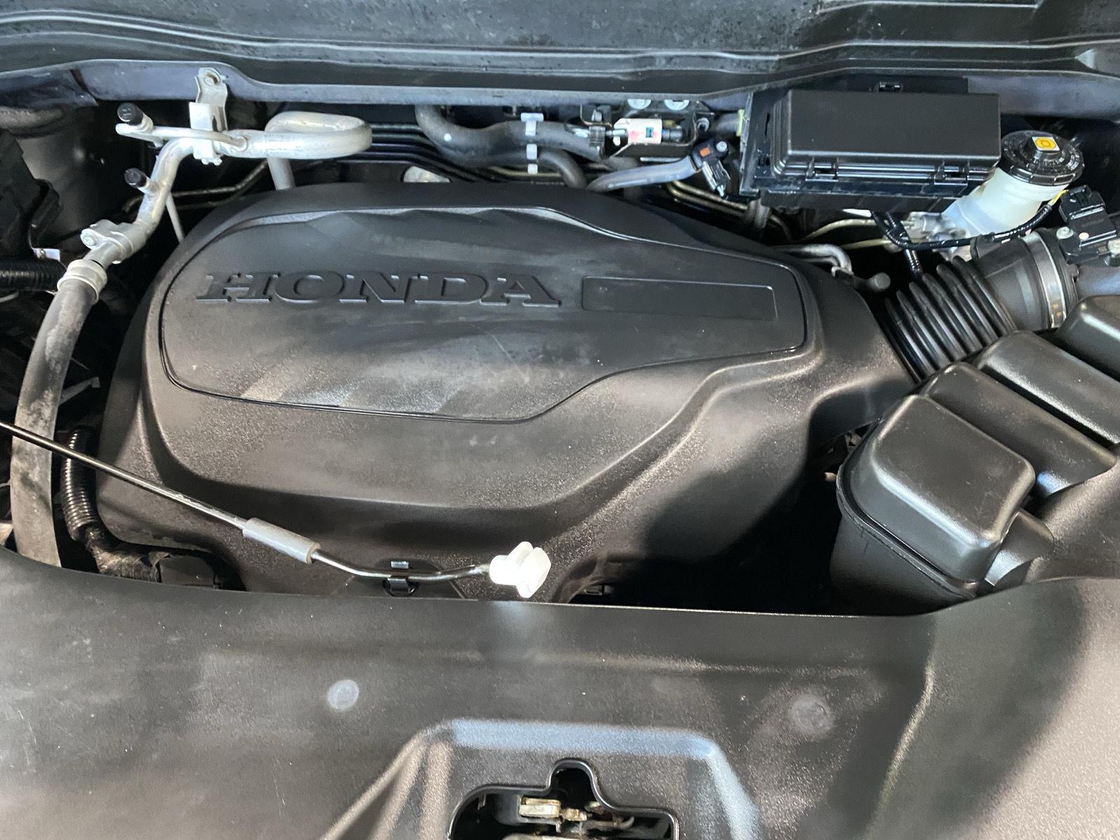 Used 2023 Modern Steel Metallic Honda RTL image 9