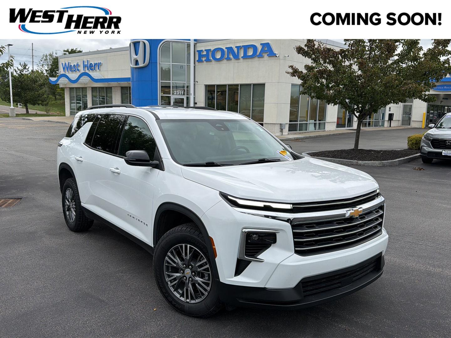 Summit White 2025 Chevrolet Traverse SUV / Crossover Four-Wheel Drive 8-Speed Automatic