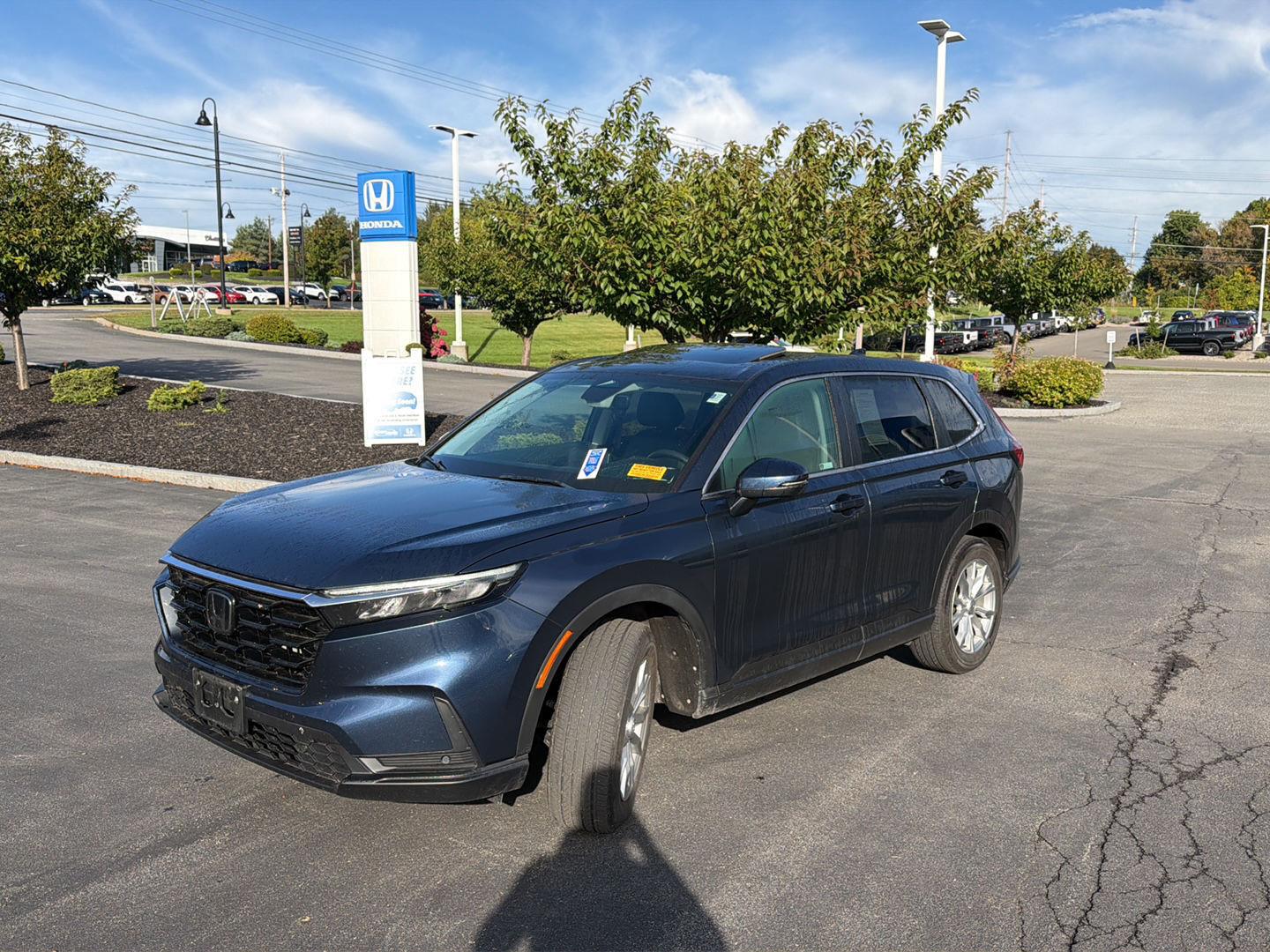 Used 2024 Canyon River Blue Metallic Honda EX-L image 3