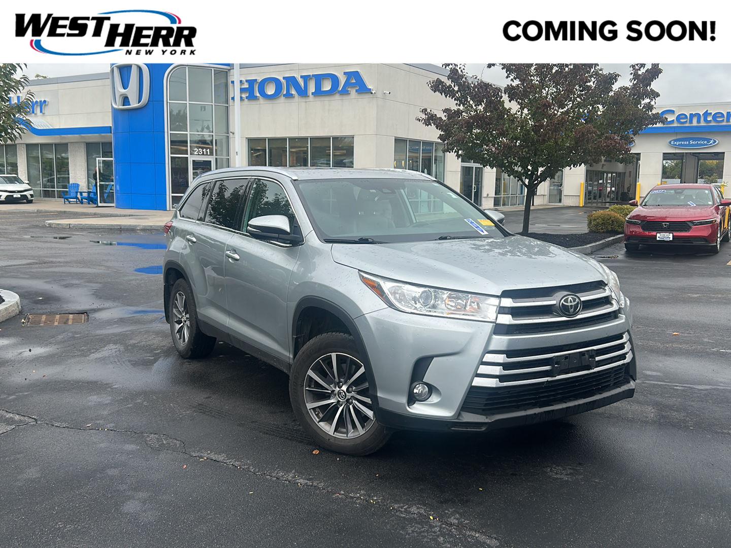 Celestial Silver Metallic 2019 Toyota Highlander SUV / Crossover All-Wheel Drive Automatic