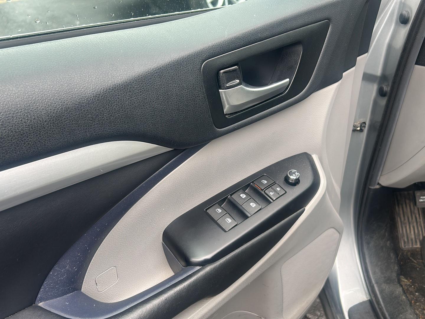 Used 2019 Celestial Silver Metallic Toyota XLE image 14