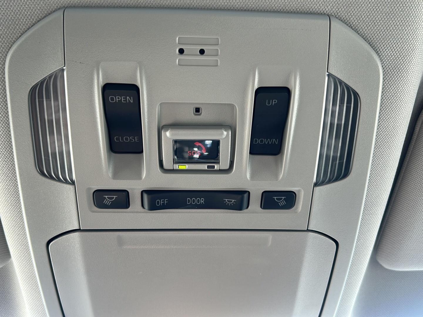 Used 2023 Wind Chill Pearl Toyota XLE image 19