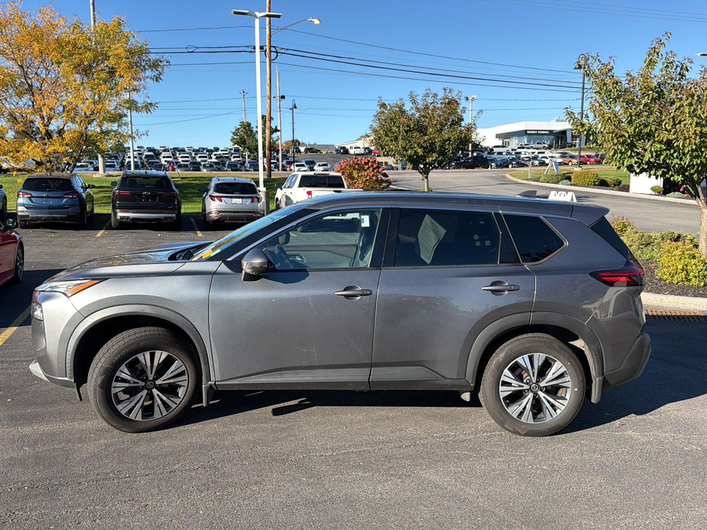 Used 2021 Gun Metallic Nissan SV image 4
