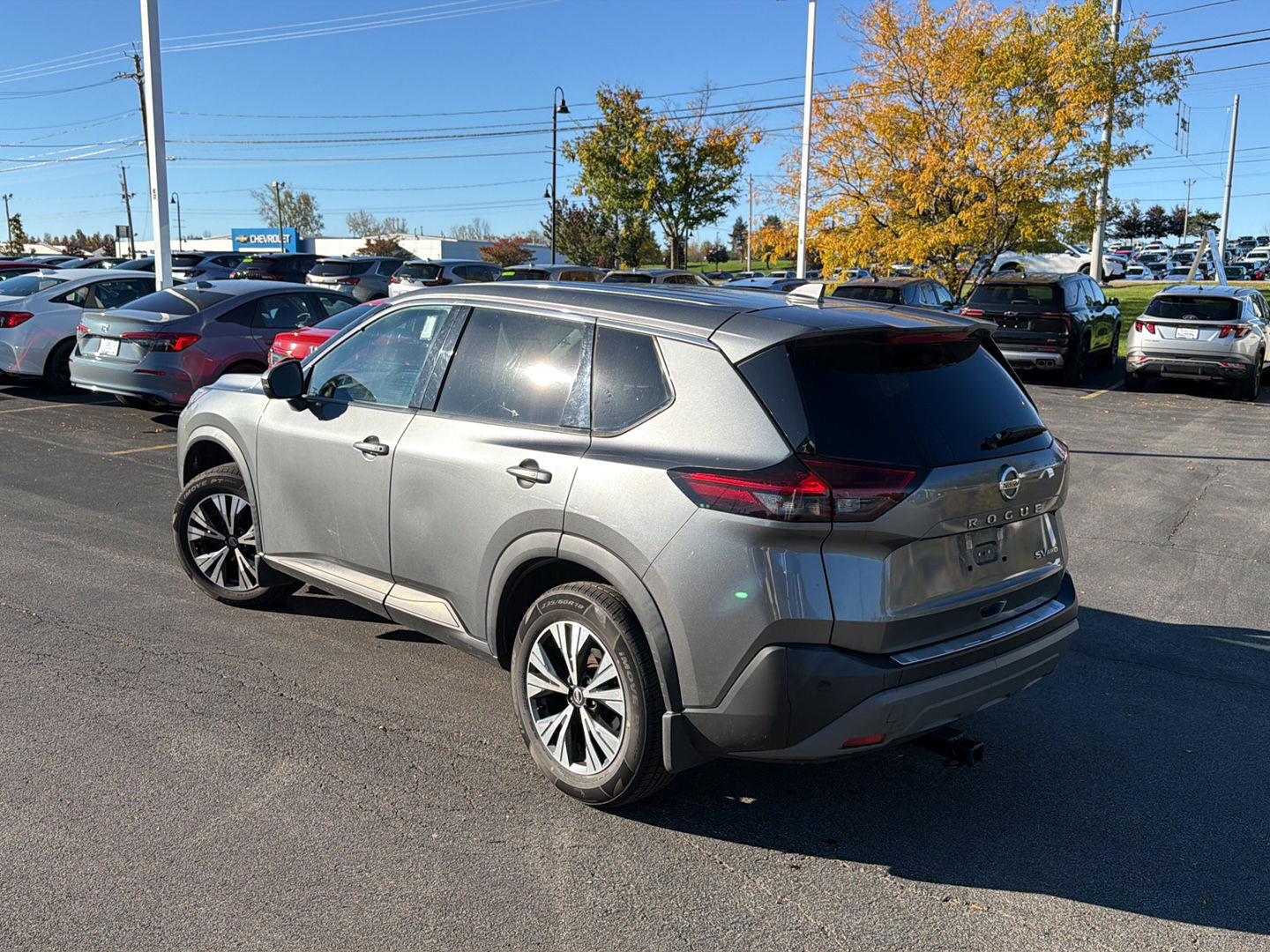 Used 2021 Gun Metallic Nissan SV image 5