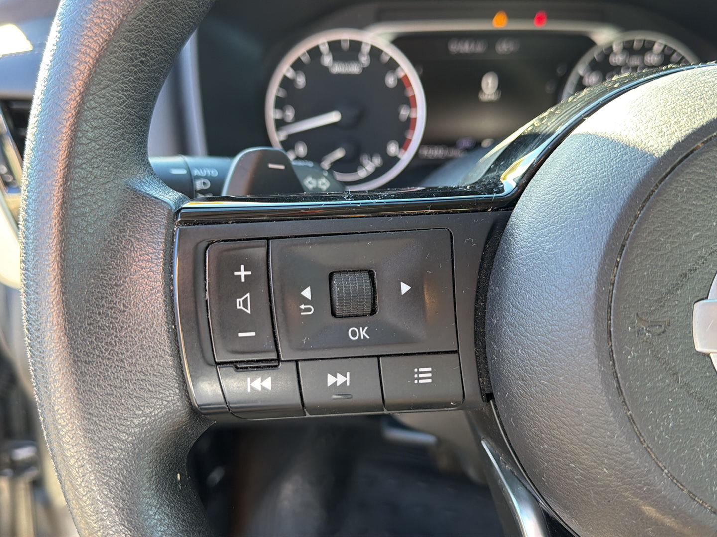 Used 2021 Gun Metallic Nissan SV image 14