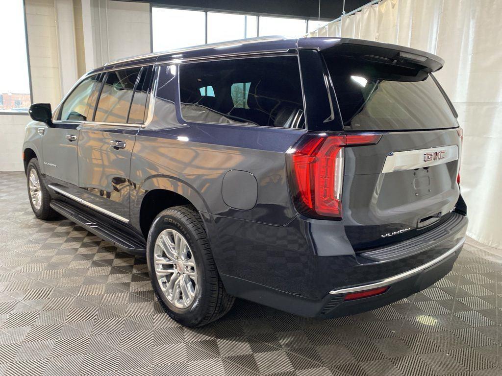 Used 2023 Titanium GMC SLT image 7