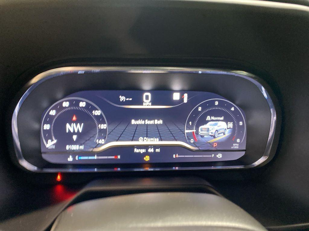 Used 2023 Titanium GMC SLT image 23