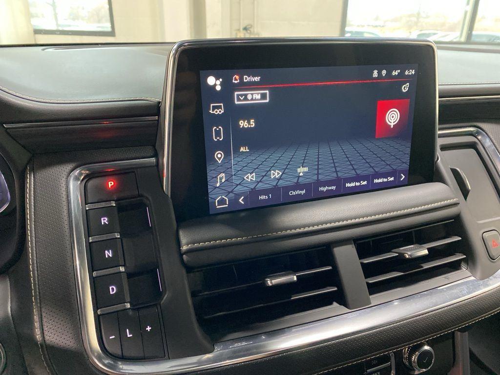 Used 2023 Titanium GMC SLT image 26